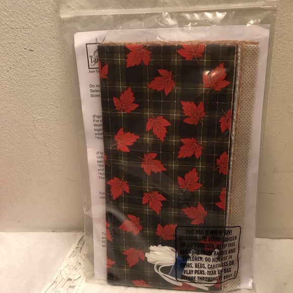 2 JUNE TAILOR SEW YOUR OWN REVERSIBLE MASK KITS - Picture 2 of 4